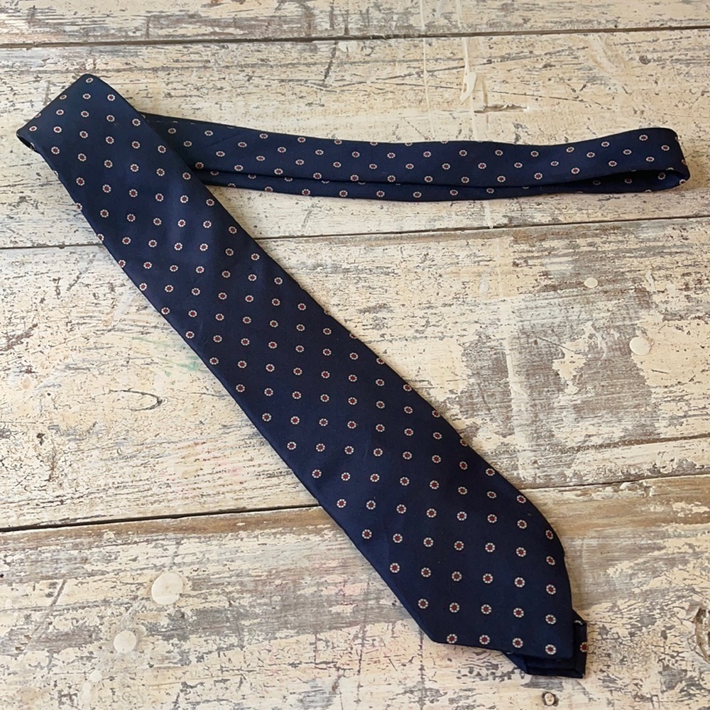 Vintage 100% silk men’s tie